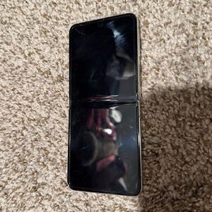 Samsung Galaxy Z Flip 5